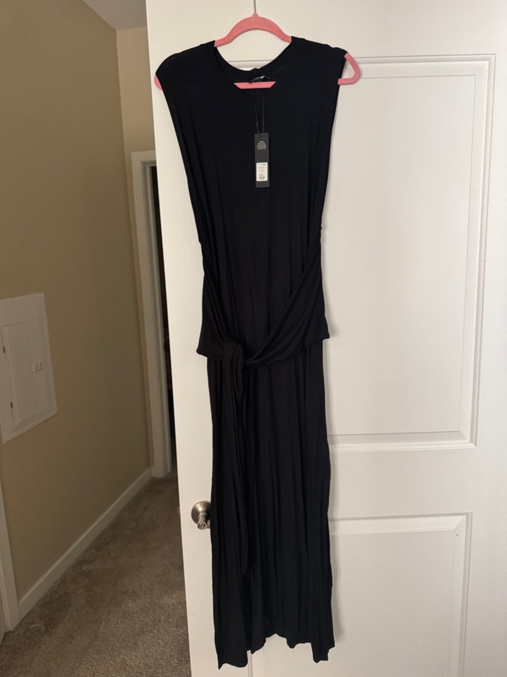 Sleeveless Black Tie-Waist Maxi Dress